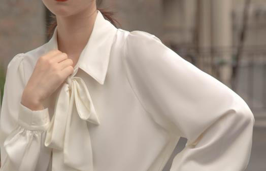 襯衣蝴蝶結怎么打 襯衣下擺蝴蝶結如何系